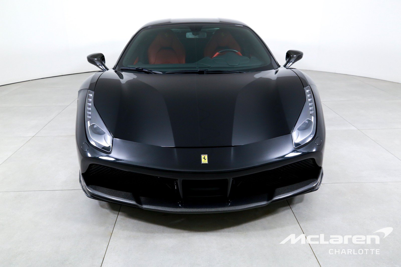 Used 2018 Ferrari 488 GTB RWD image 4