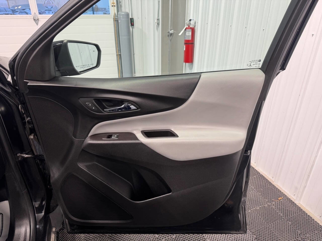 Used 2022 Chevrolet Equinox LT image 19