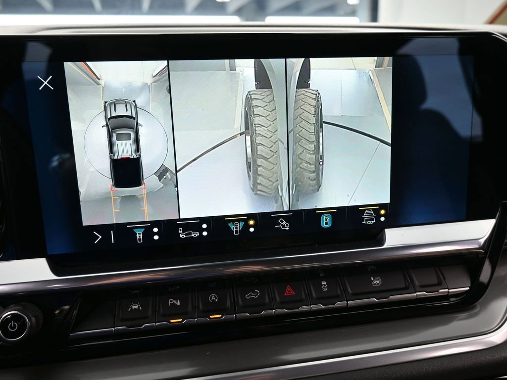 Used 2023 Chevrolet Silverado 1500 High Country w/ Technology Package image 26