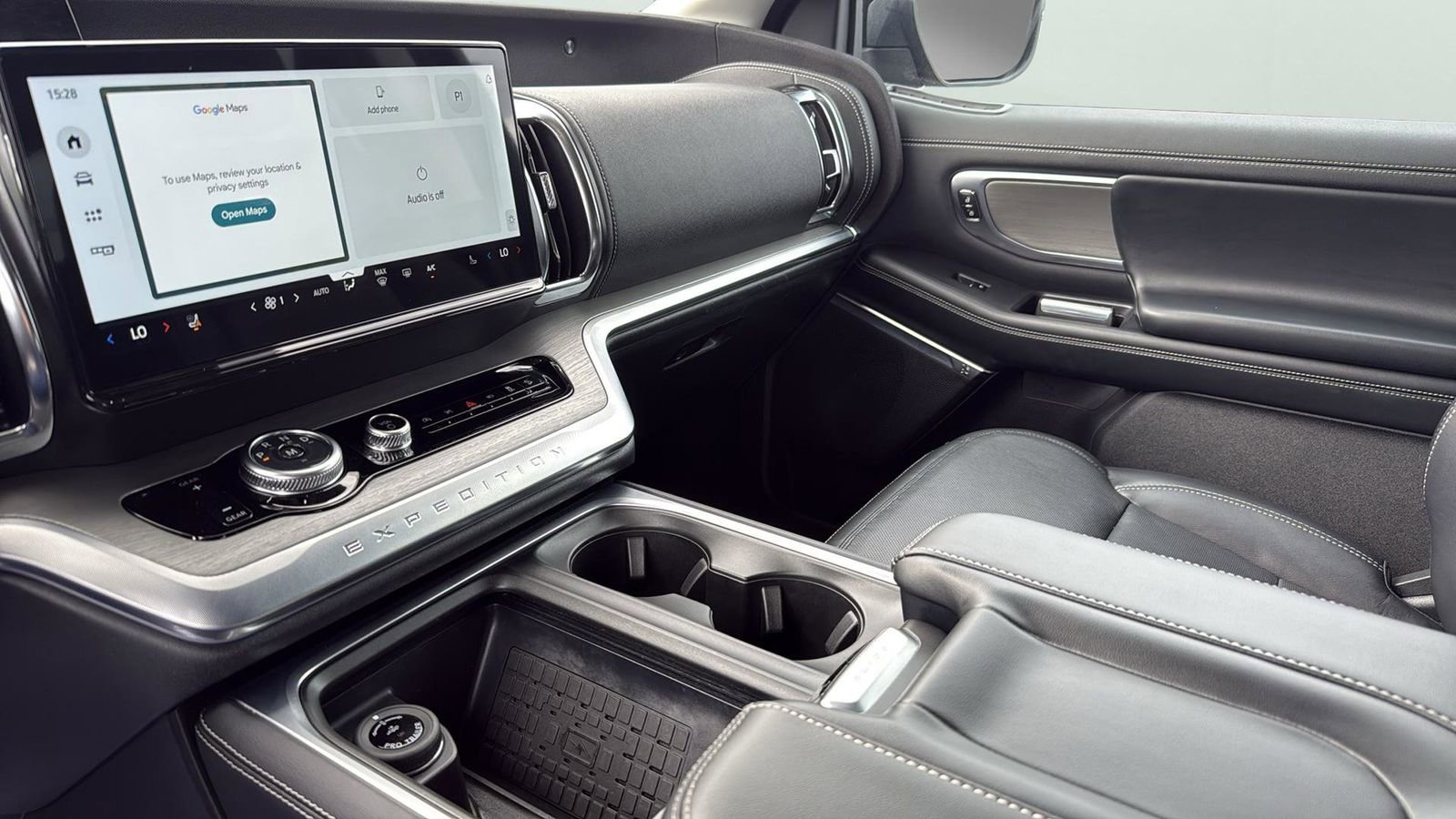 Certified 2025 Ford Expedition Platinum AWD/4WD image 20