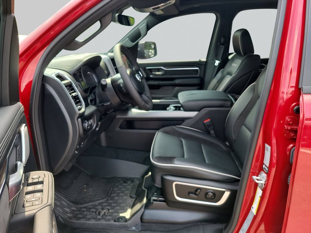 New 2026 RAM 1500 Laramie AWD/4WD image 25