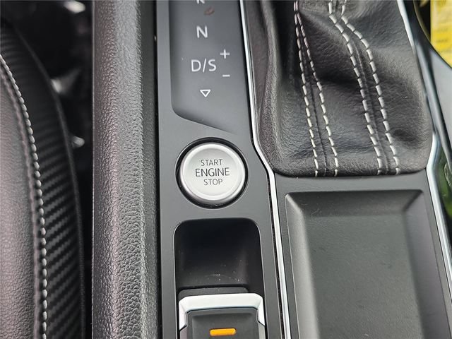 Used 2023 Volkswagen Atlas Cross Sport SE w/ Panoramic Sunroof Package FWD image 21