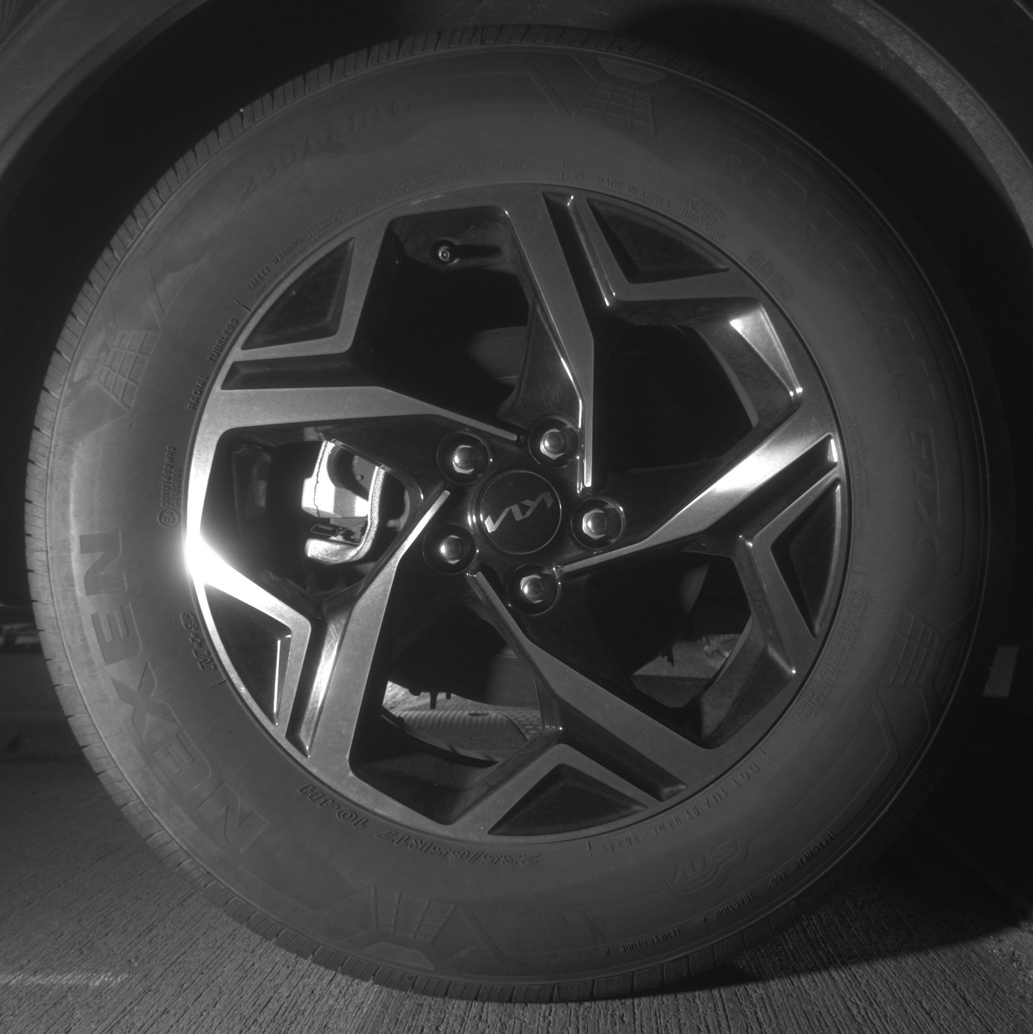 Used 2025 Kia Sportage LX image 15