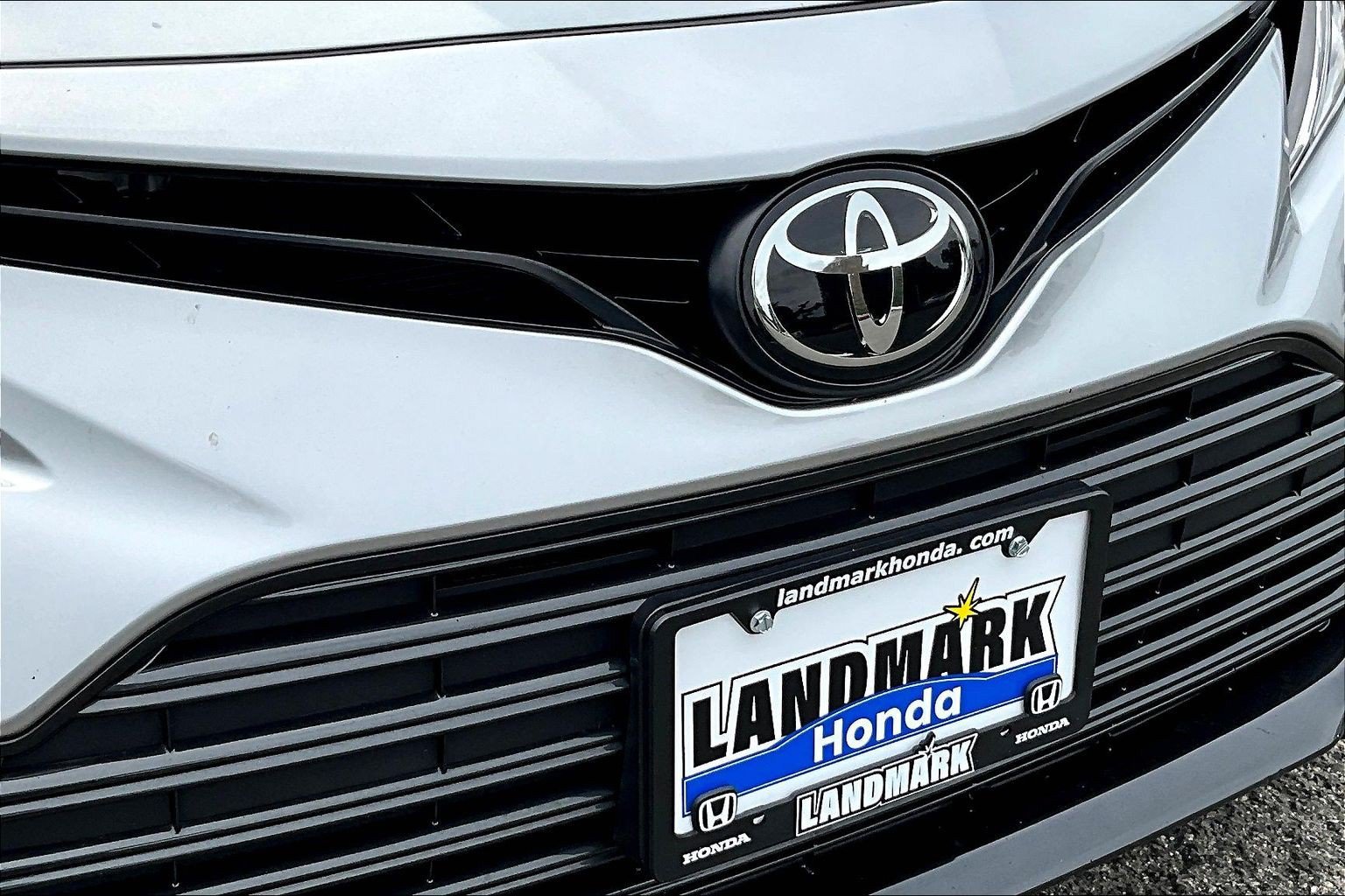 Used 2023 Toyota Camry LE AWD/4WD image 28