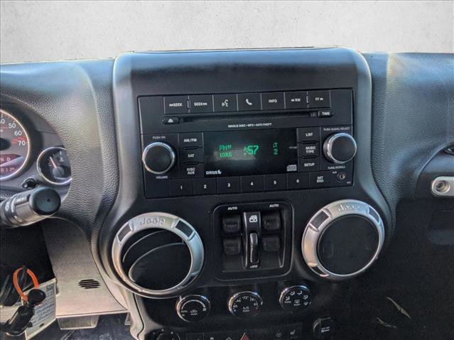 Used 2016 Jeep Wrangler Unlimited Rubicon AWD/4WD image 15