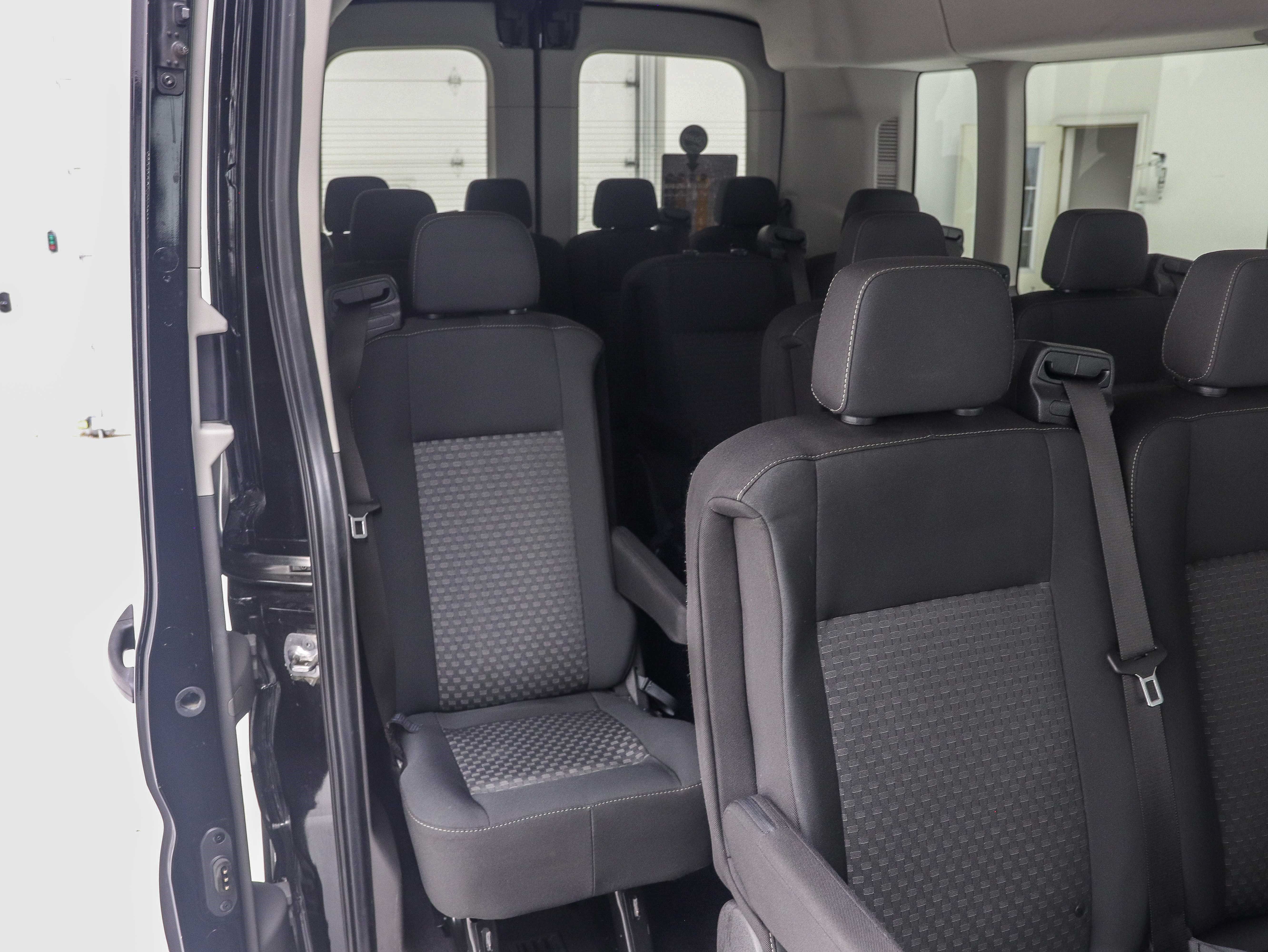 Used 2022 Ford Transit 350 XLT RWD image 14