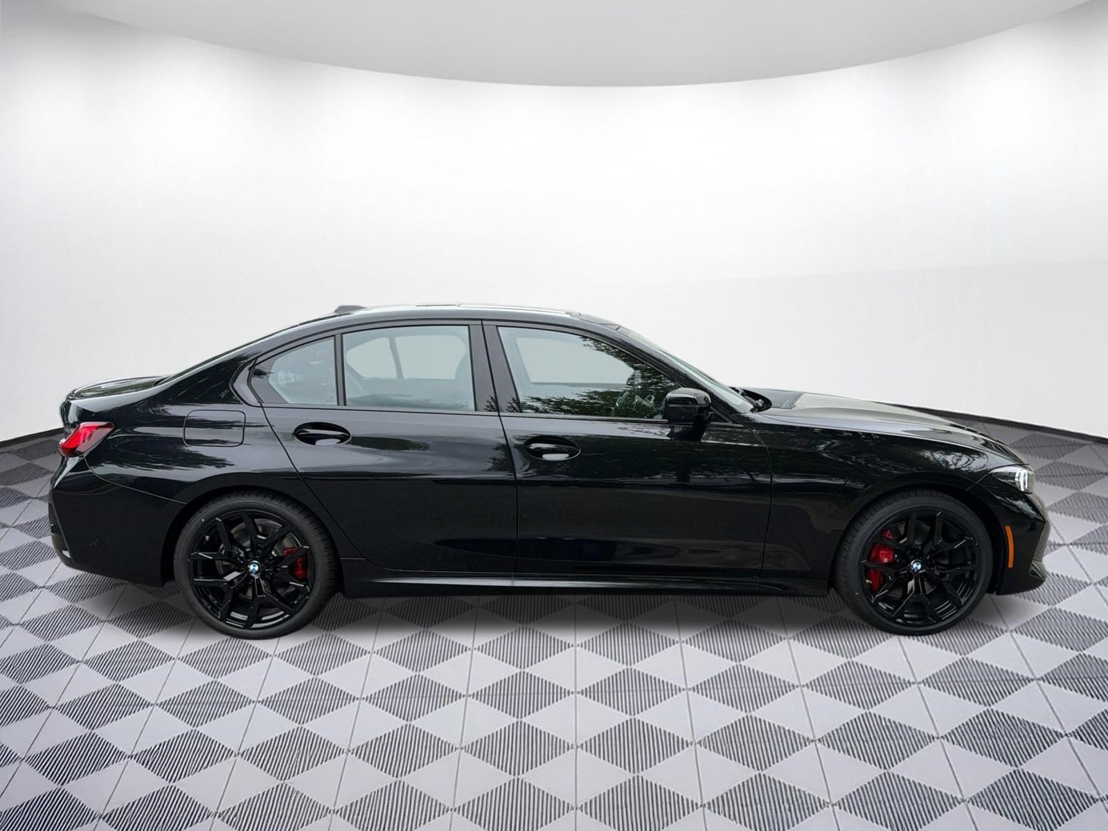 New 2026 BMW 330i xDrive Sedan w/ M Sport Package AWD/4WD image 8