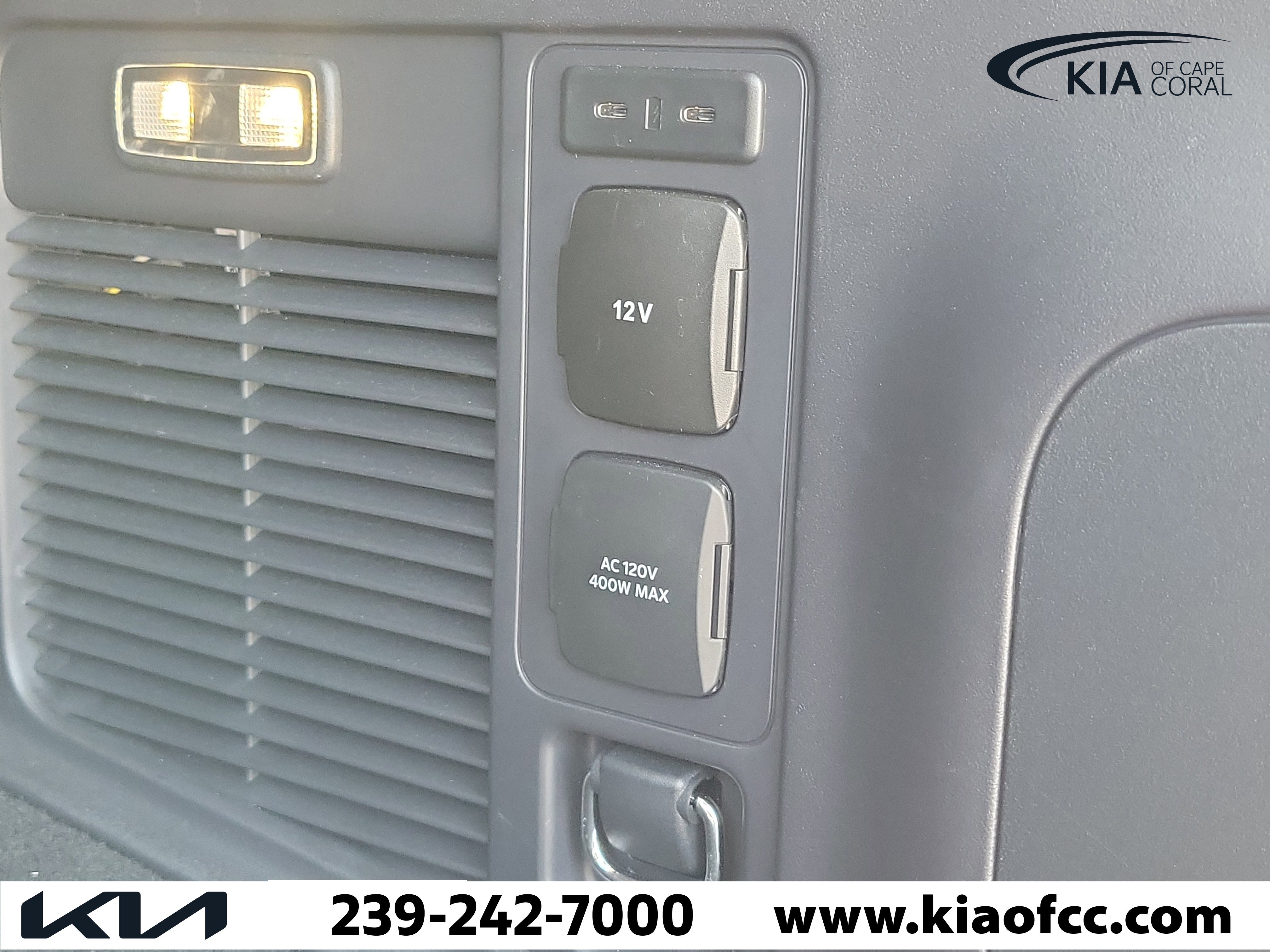 Used 2025 Ford Expedition Tremor image 17