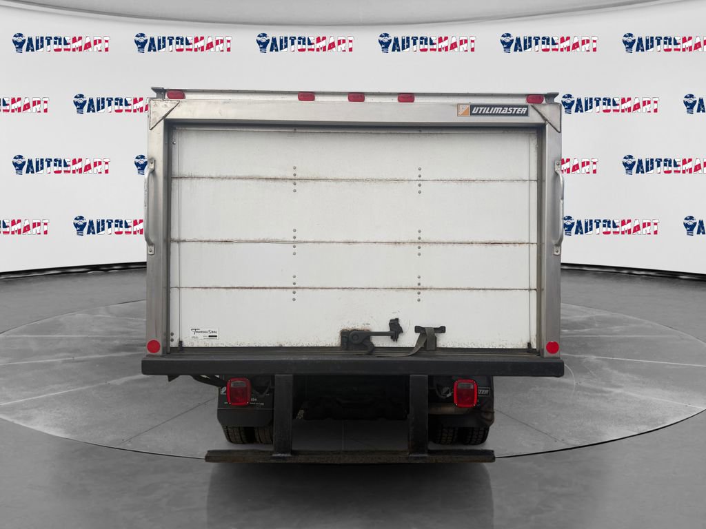Used 2013 Ford F550 2WD Regular Cab Super Duty w/ Payload Upgrade Pkg image 6