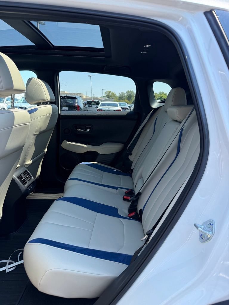 Certified 2025 Acura ADX A-Spec AWD/4WD image 12