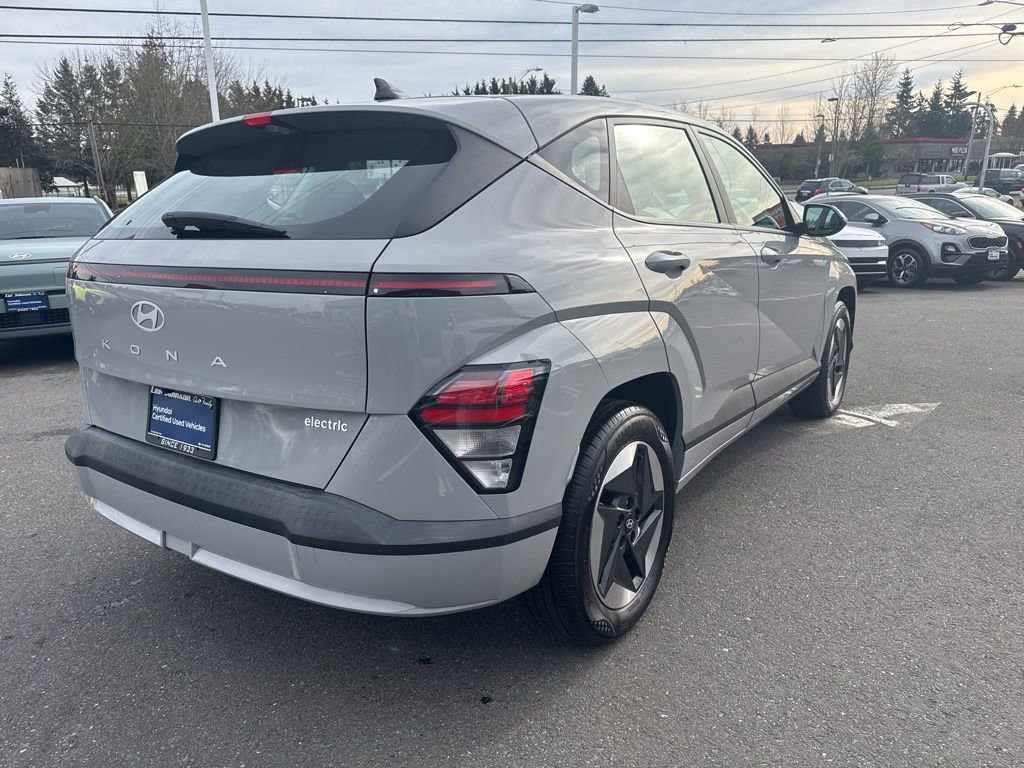 Certified 2024 Hyundai Kona SE image 6