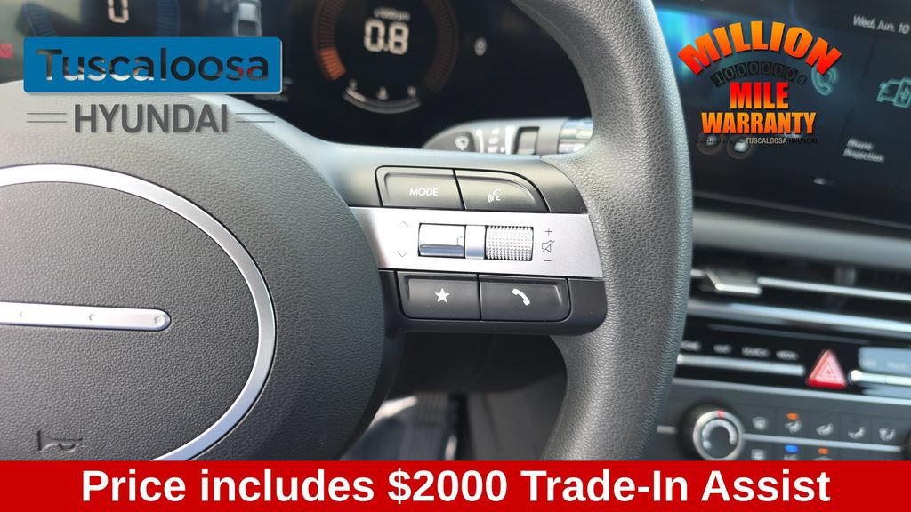 Used 2025 Hyundai Santa Cruz SE FWD image 18