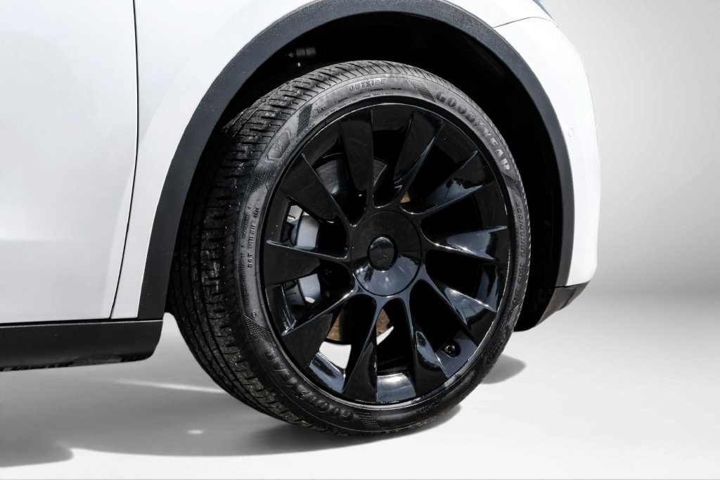Used 2020 Tesla Model Y Long Range AWD/4WD image 49