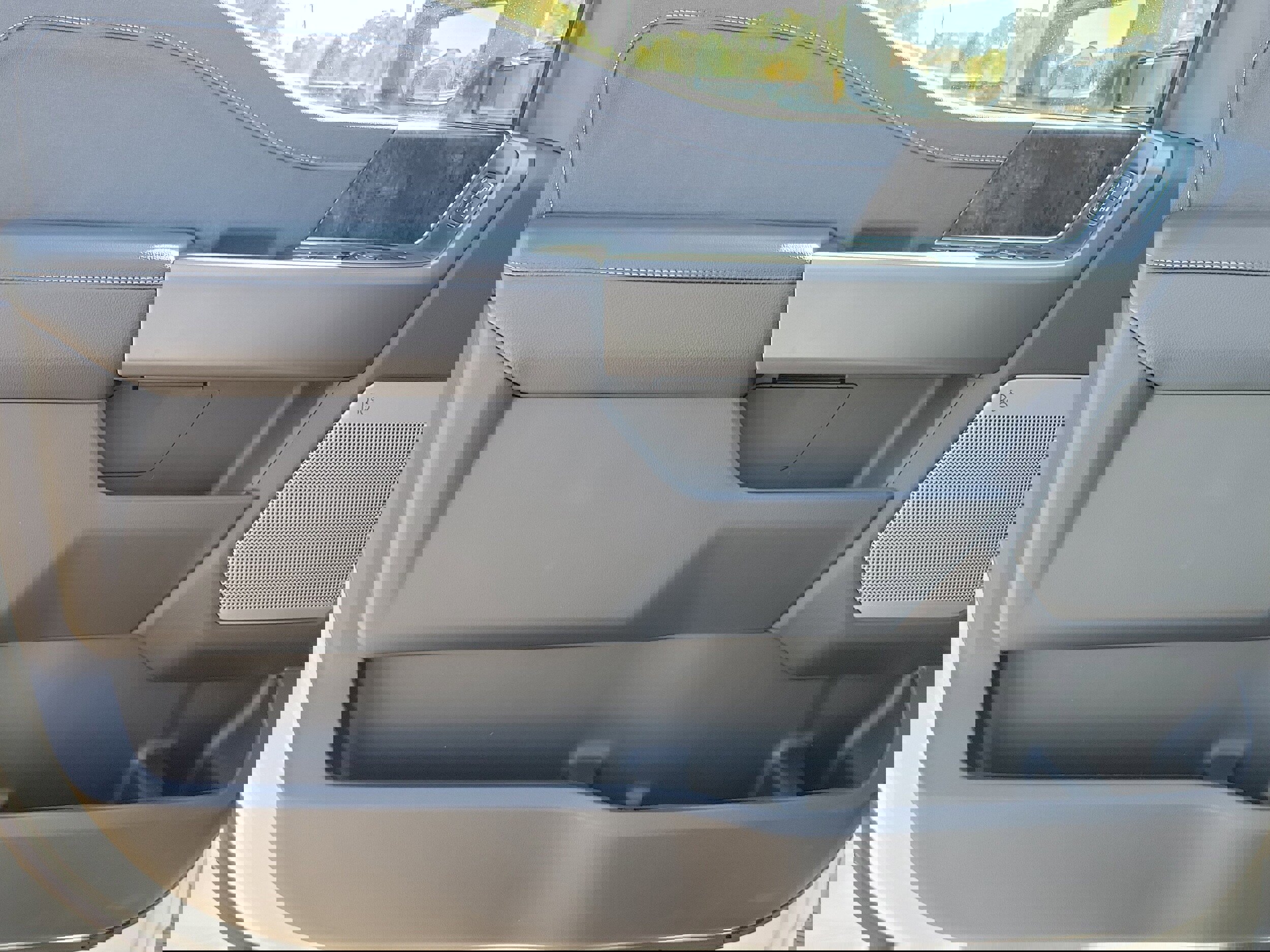 New 2026 Ford F250 Lariat w/ Lariat Ultimate Package image 24