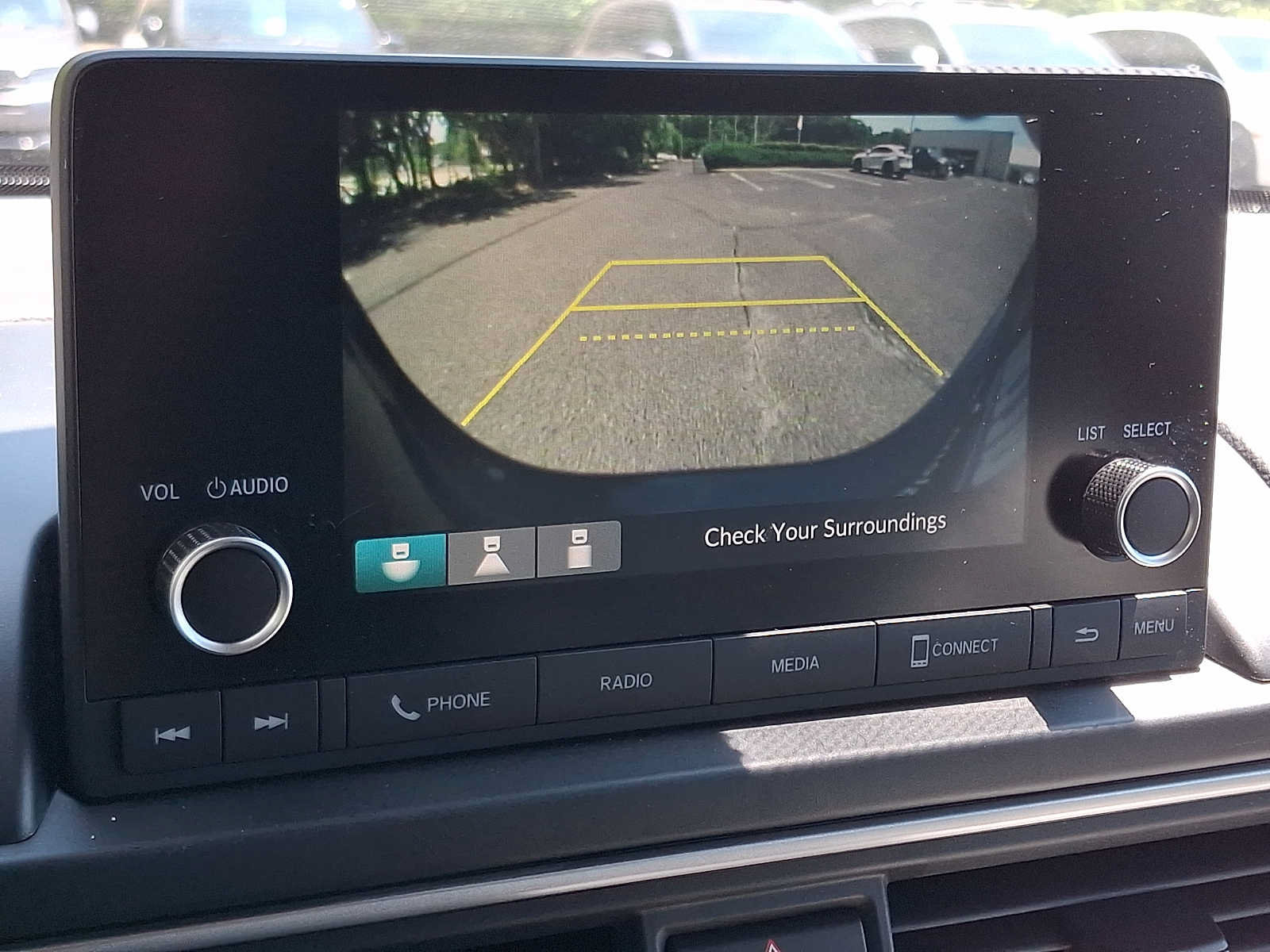 Certified 2023 Honda Pilot LX image 17