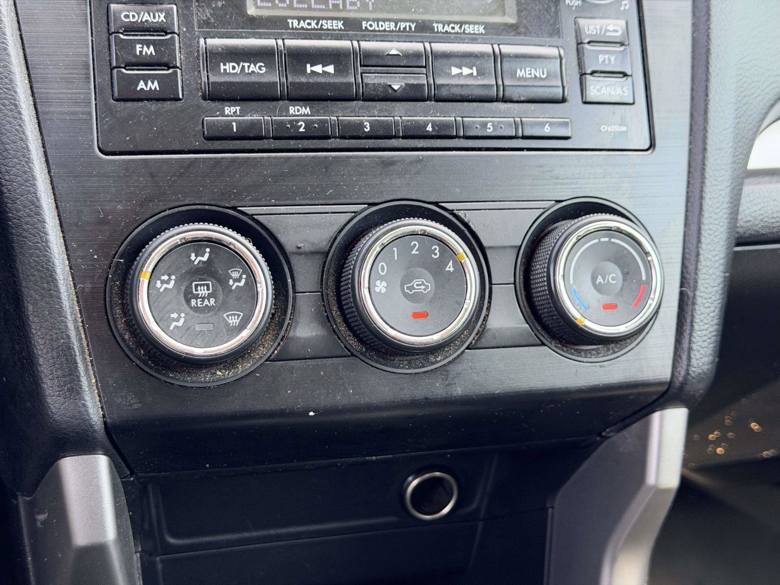 Used 2014 Subaru Forester 2.5i Premium w/ All-Weather Package image 6