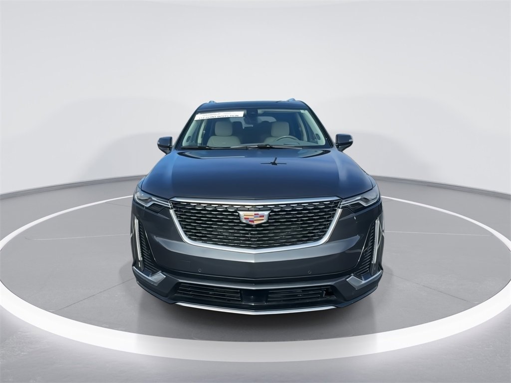 Used 2023 Cadillac XT6 Premium Luxury w/ Technology Package image 3