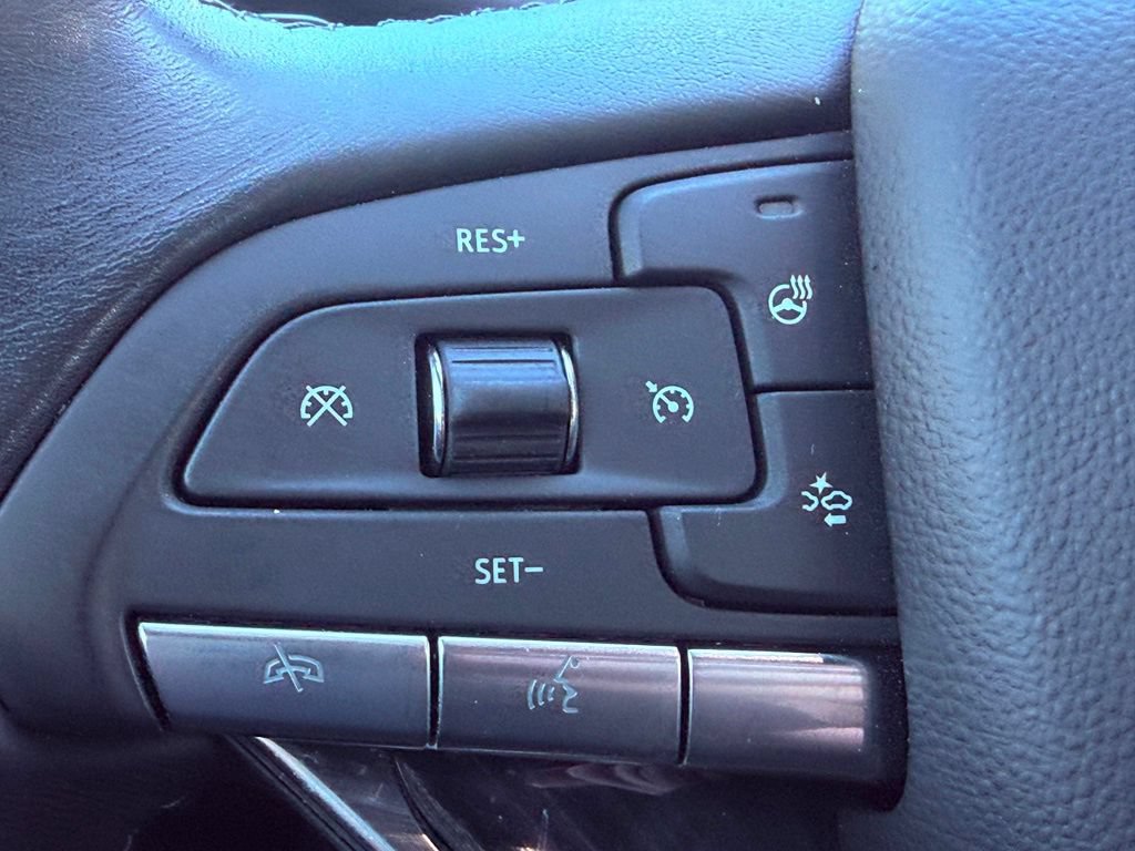 Used 2024 Cadillac XT6 Premium Luxury w/ Technology Package FWD image 23