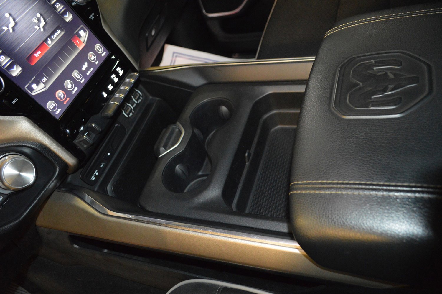 Used 2019 RAM 1500 Laramie w/ Sport Appearance Package image 19