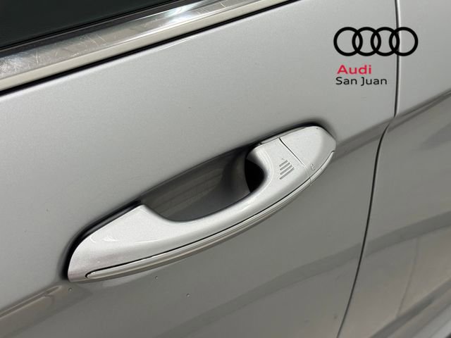 Used 2022 Ford Edge Titanium w/ Equipment Group 301A AWD/4WD image 9