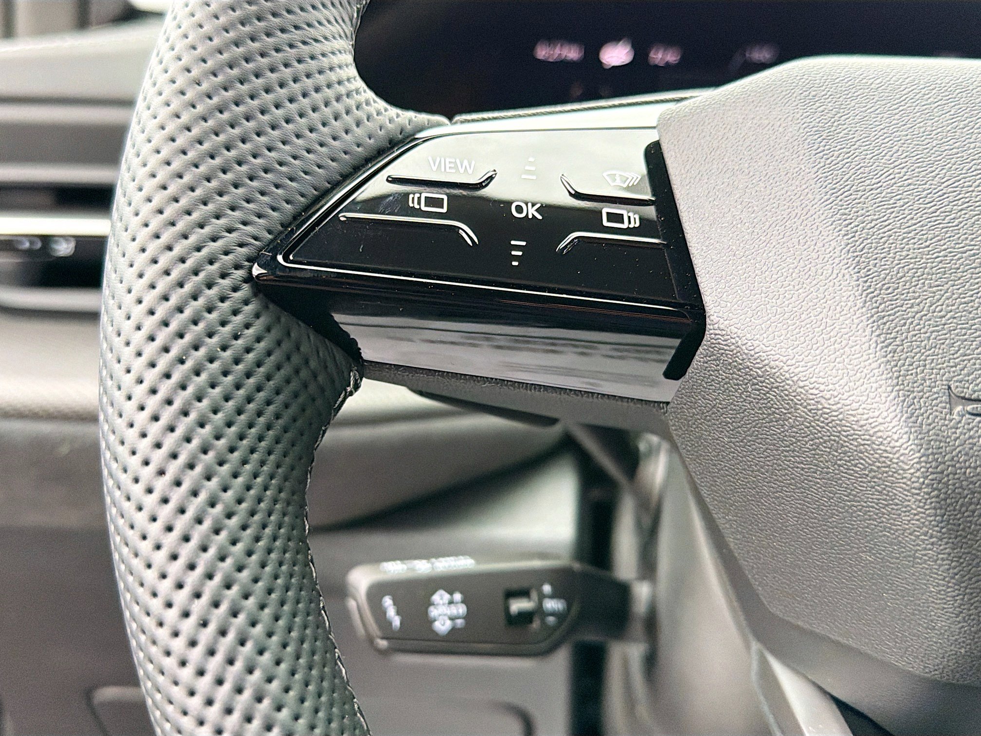 New 2025 Audi SQ5 Premium Plus image 37