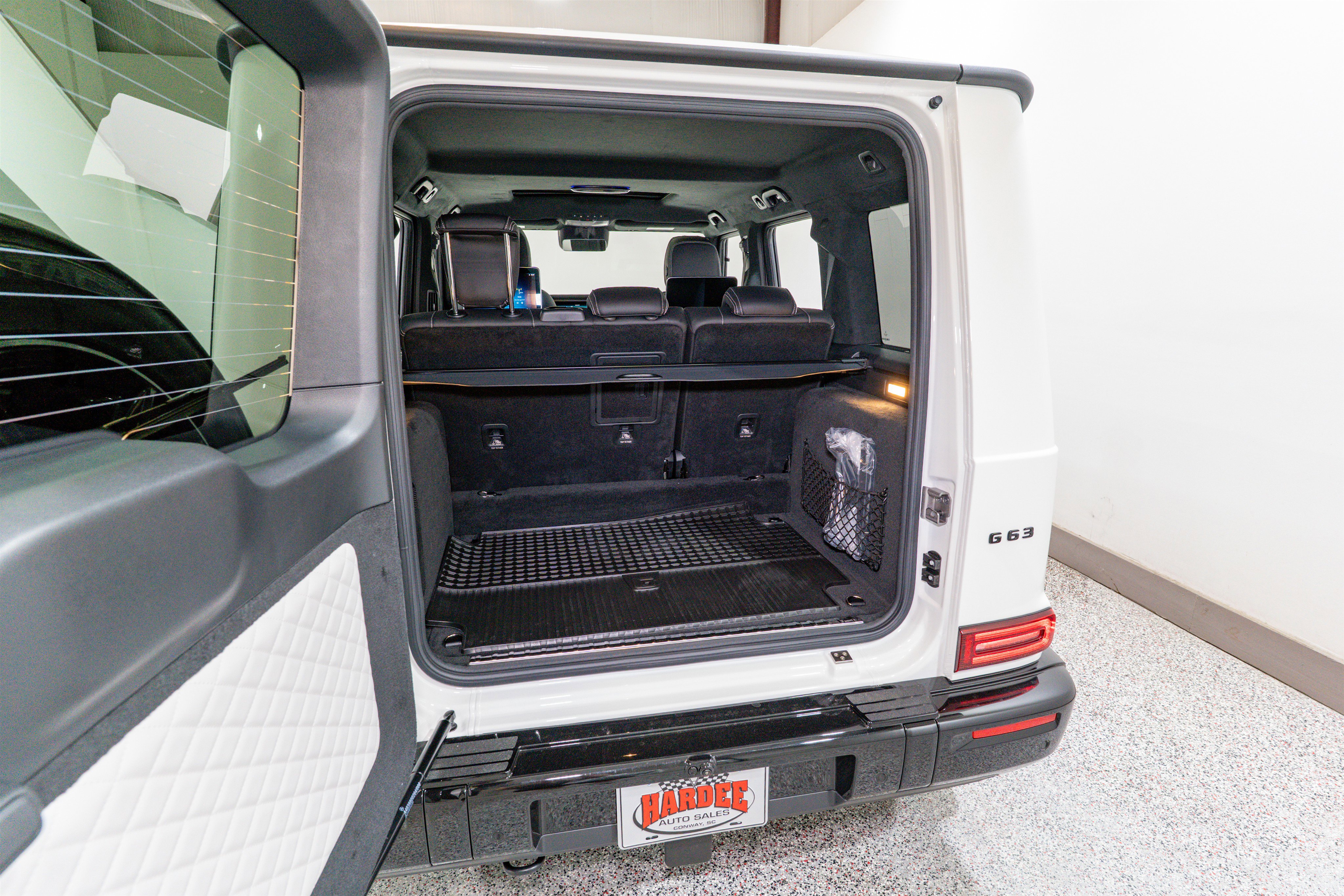 Used 2025 Mercedes-Benz G 63 AMG AMG G 63 image 41