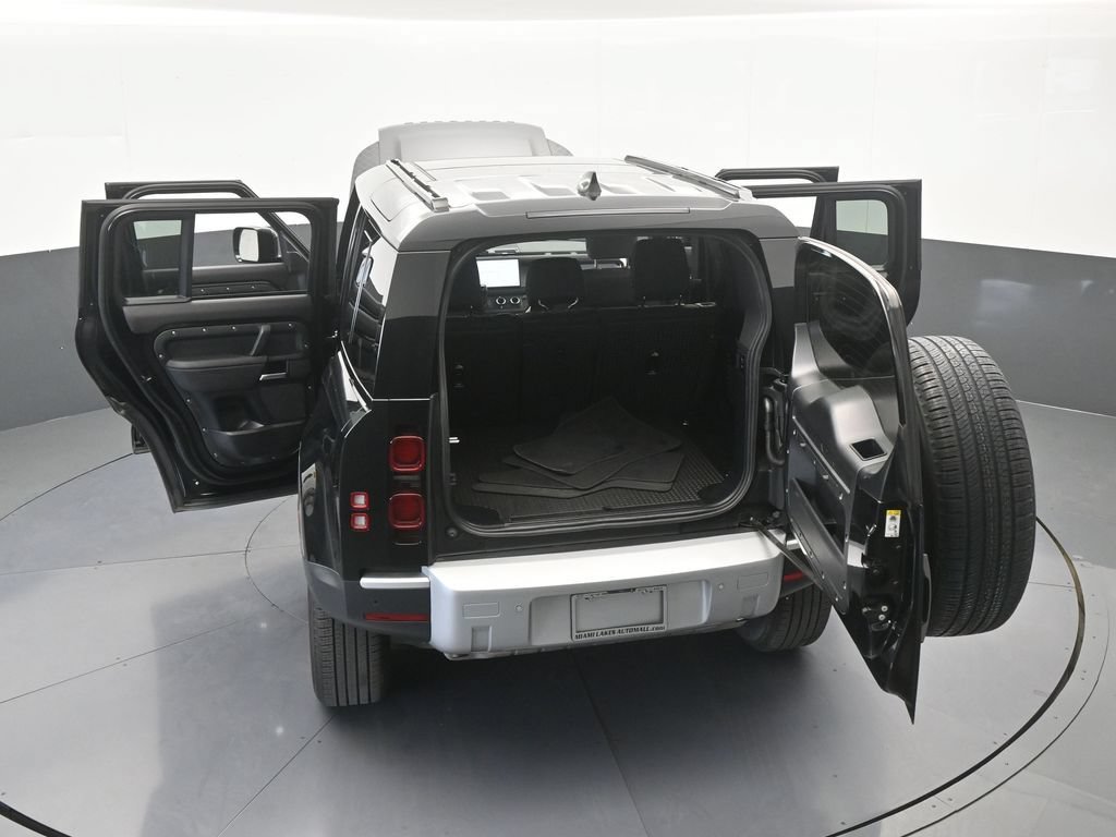 Used 2025 Land Rover Defender 110 S AWD/4WD image 73