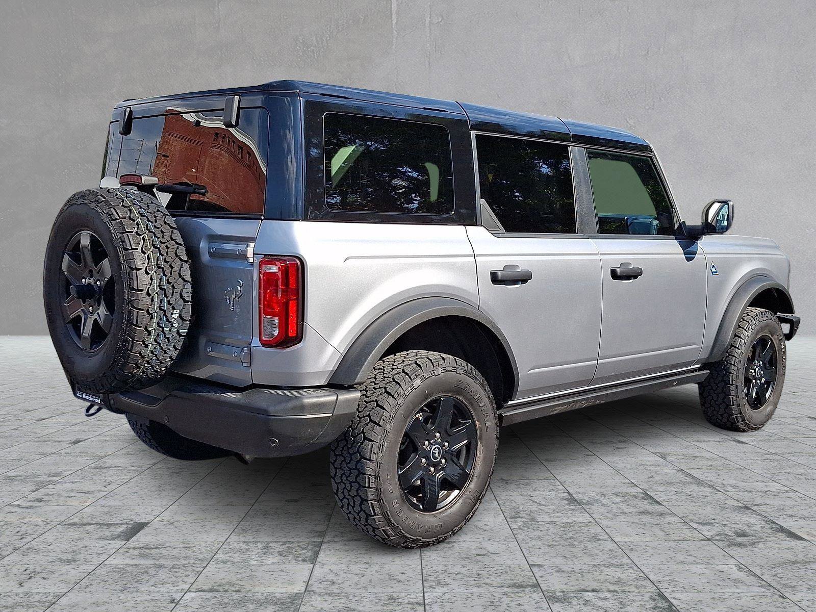 Used 2024 Ford Bronco Black Diamond AWD/4WD image 6