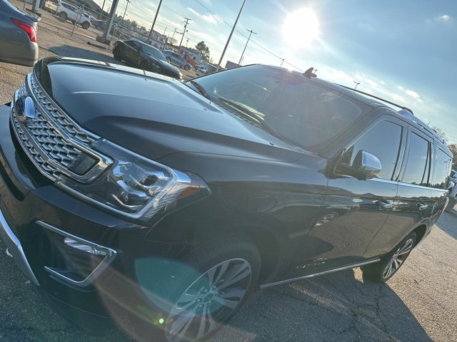 Used 2020 Ford Expedition Platinum image 3