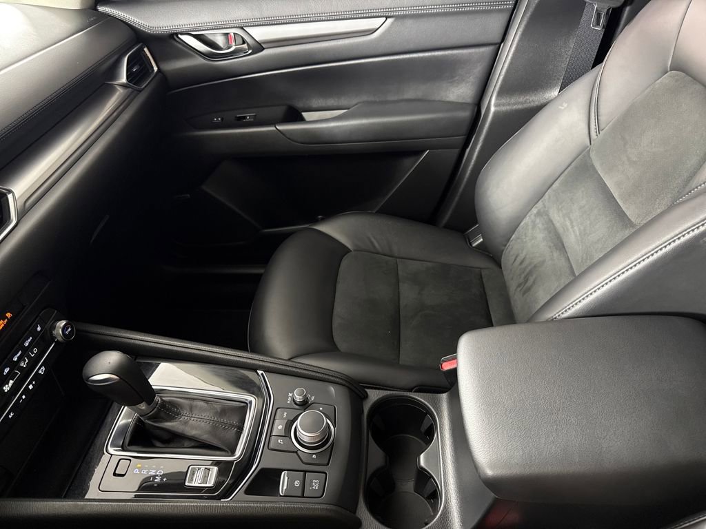 Used 2019 MAZDA CX-5 Touring image 19
