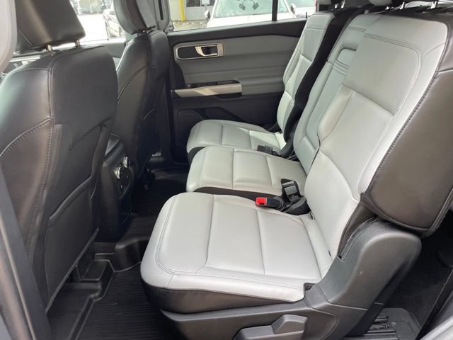 Certified 2021 Ford Explorer XLT w/ Equipment Group 202A AWD/4WD image 43