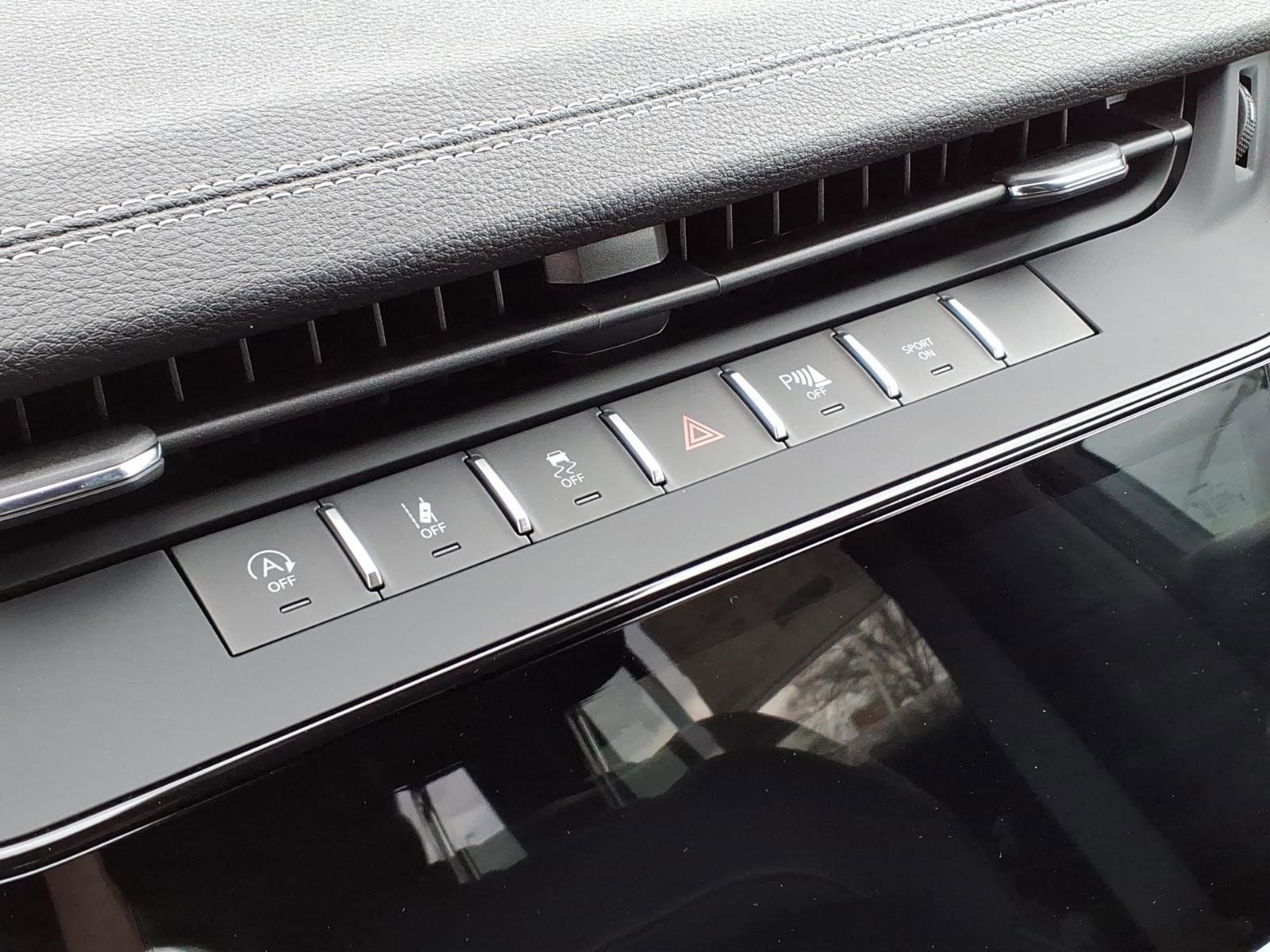 New 2026 Jeep Grand Cherokee Altitude image 14