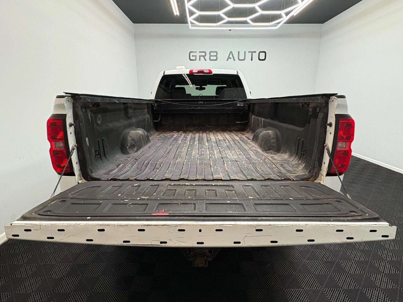 Used 2016 Chevrolet Silverado 3500 LT AWD/4WD image 7