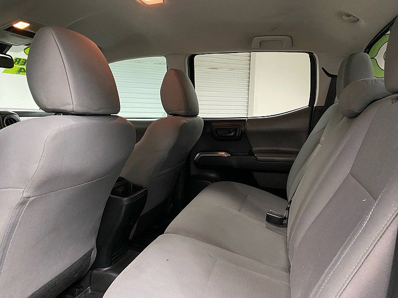 Used 2019 Toyota Tacoma SR5 AWD/4WD image 10