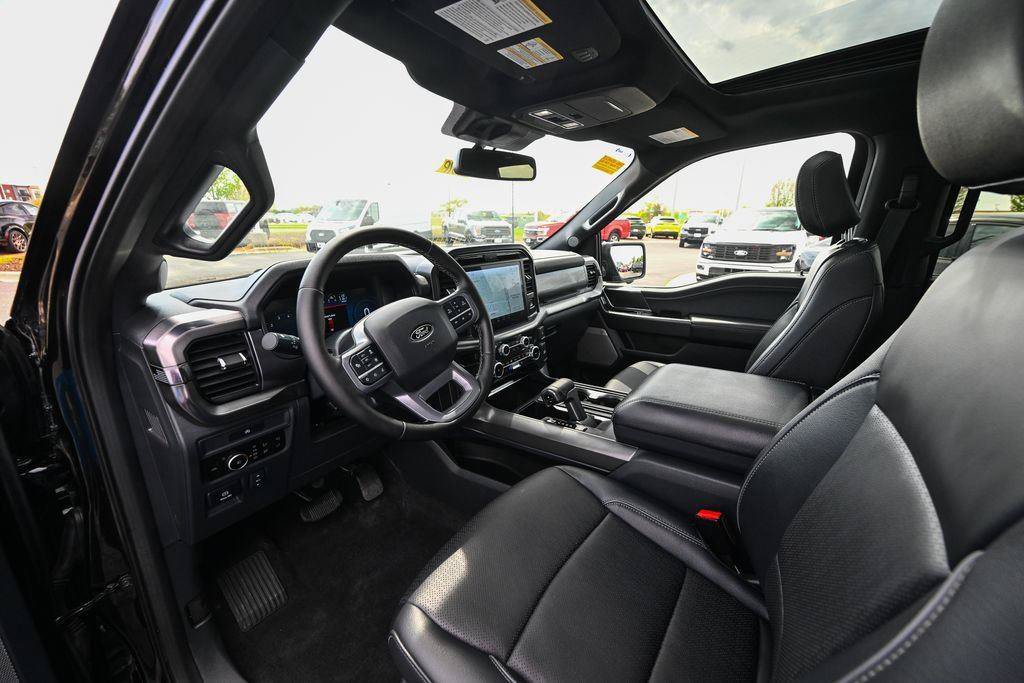 Used 2025 Ford F150 Lariat AWD/4WD image 18