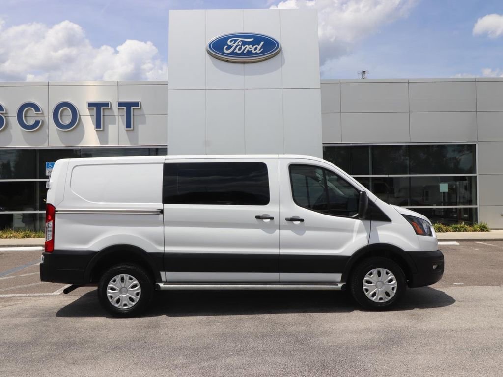 Used 2024 Ford Transit 250 Low Roof w/ Exterior Upgrade Package RWD image 17