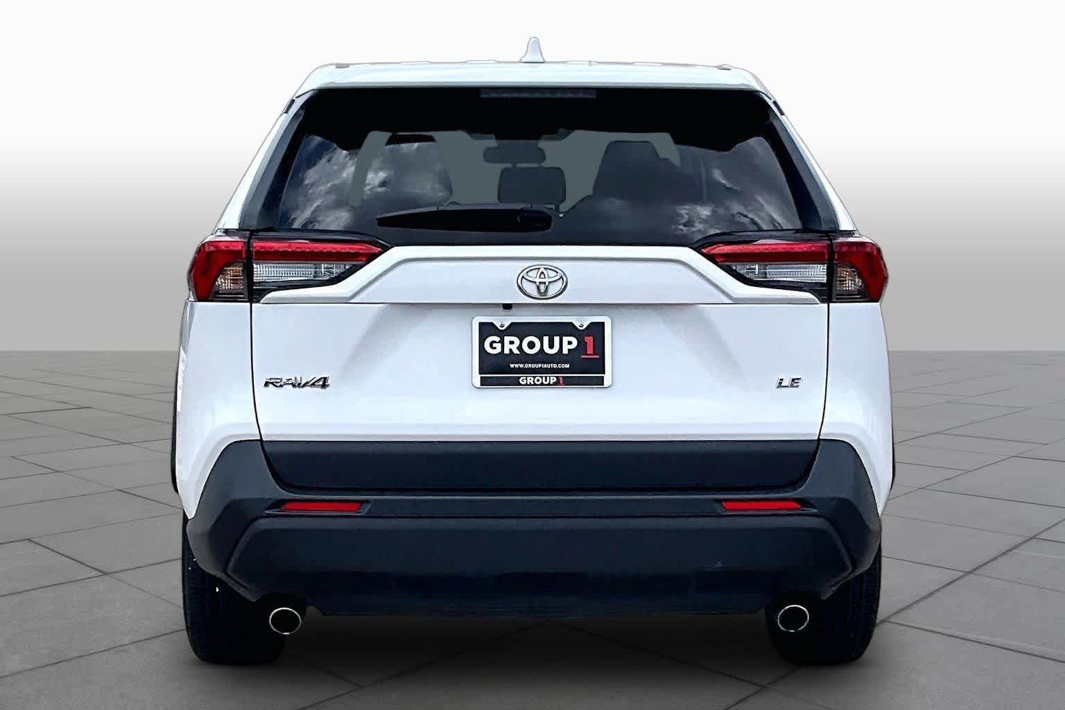 Used 2025 Toyota RAV4 LE FWD image 5