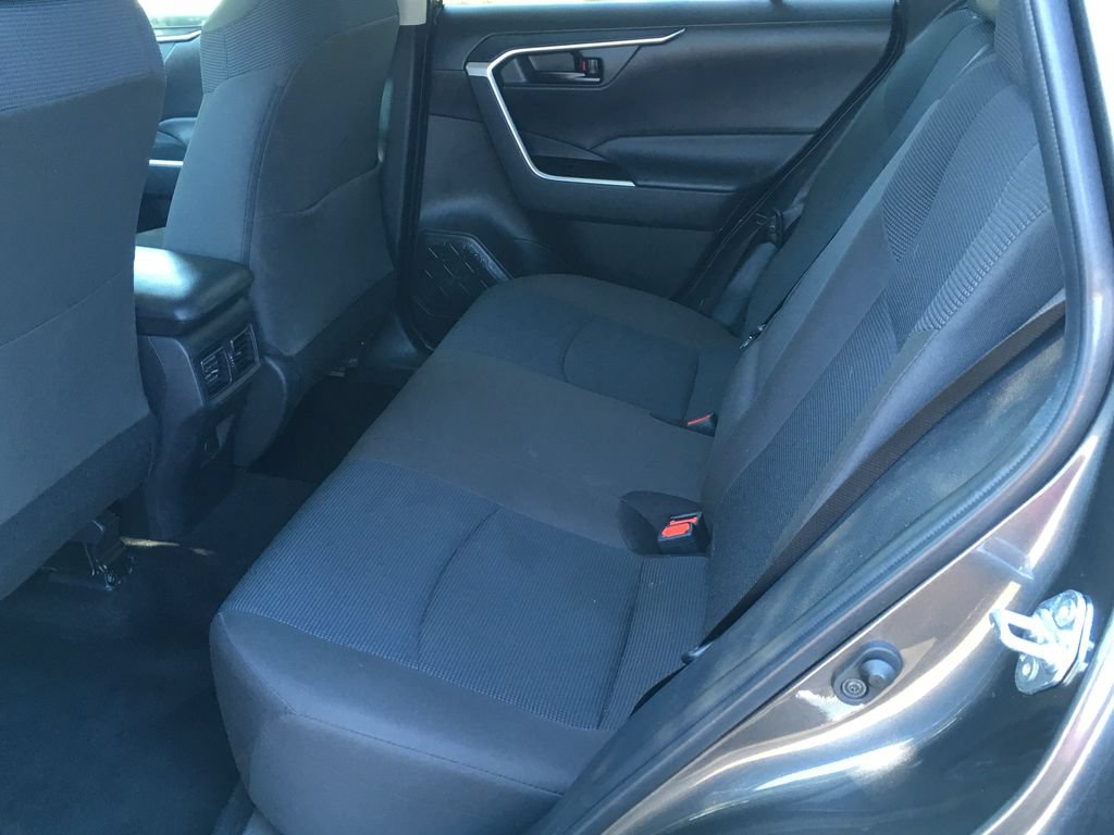 Used 2025 Toyota RAV4 LE AWD/4WD image 25