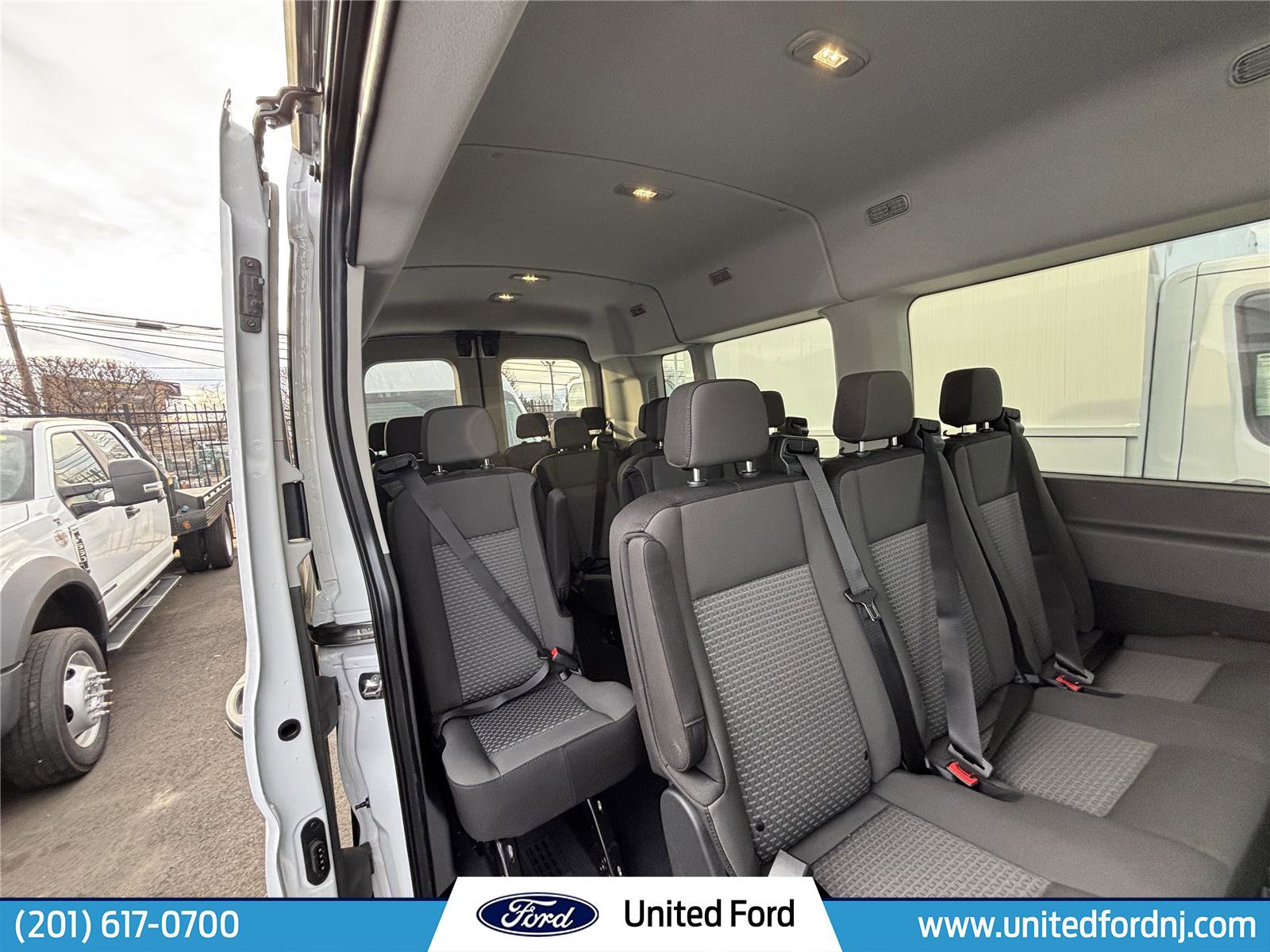 Used 2024 Ford Transit 350 XLT RWD image 9