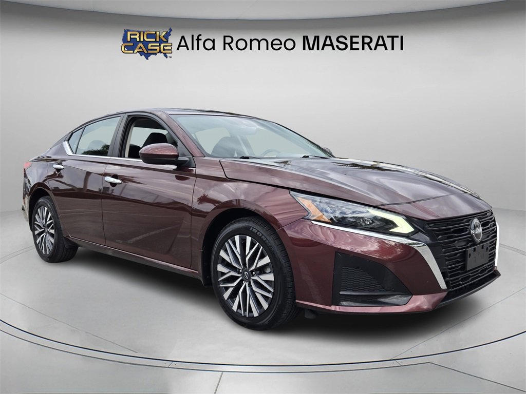 Used 2023 Nissan Altima 2.5 SV image 8