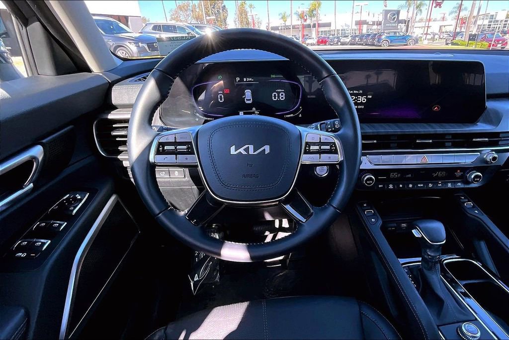 Used 2025 Kia Telluride EX image 7
