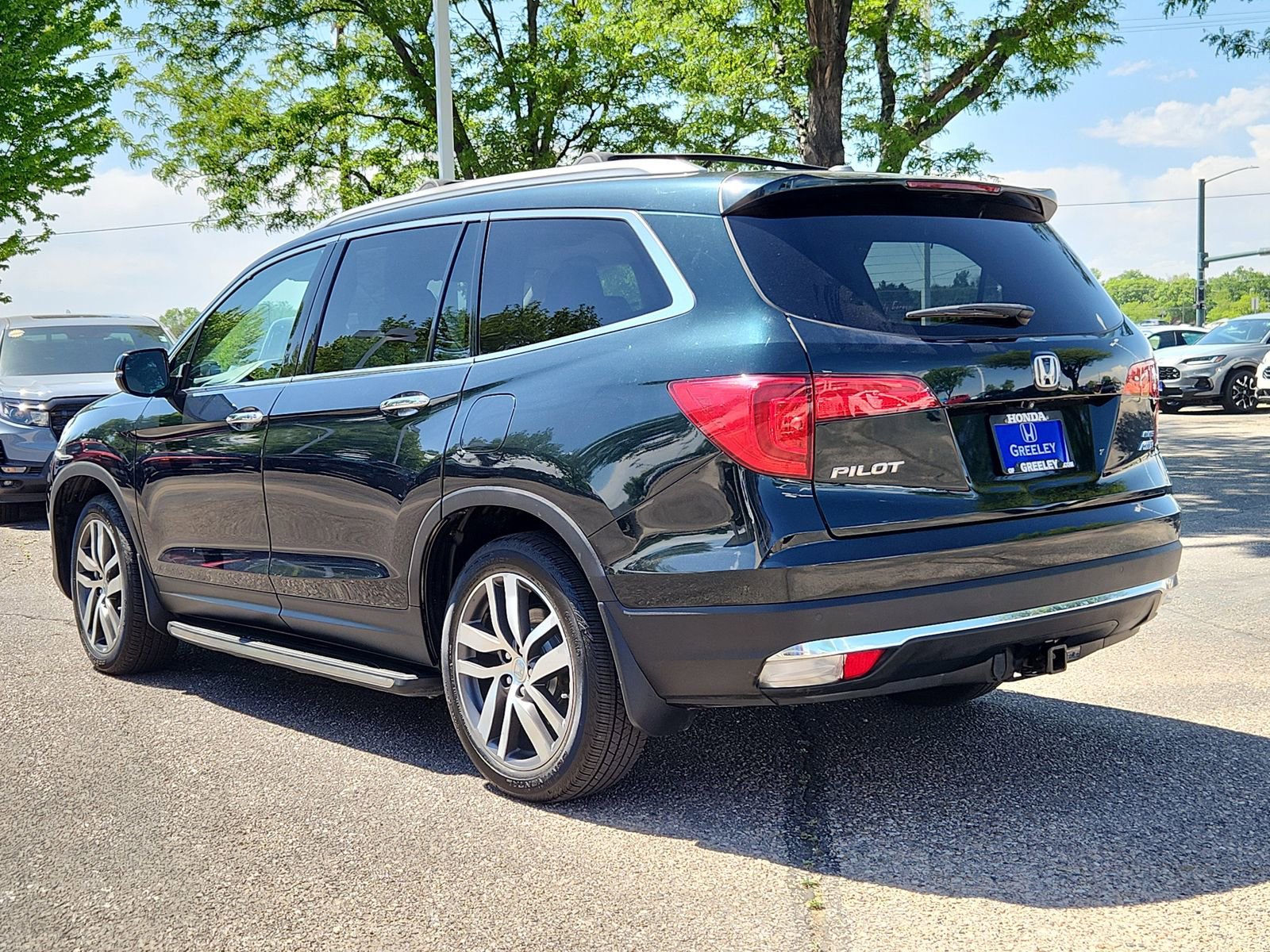Used 2017 Honda Pilot Elite image 3