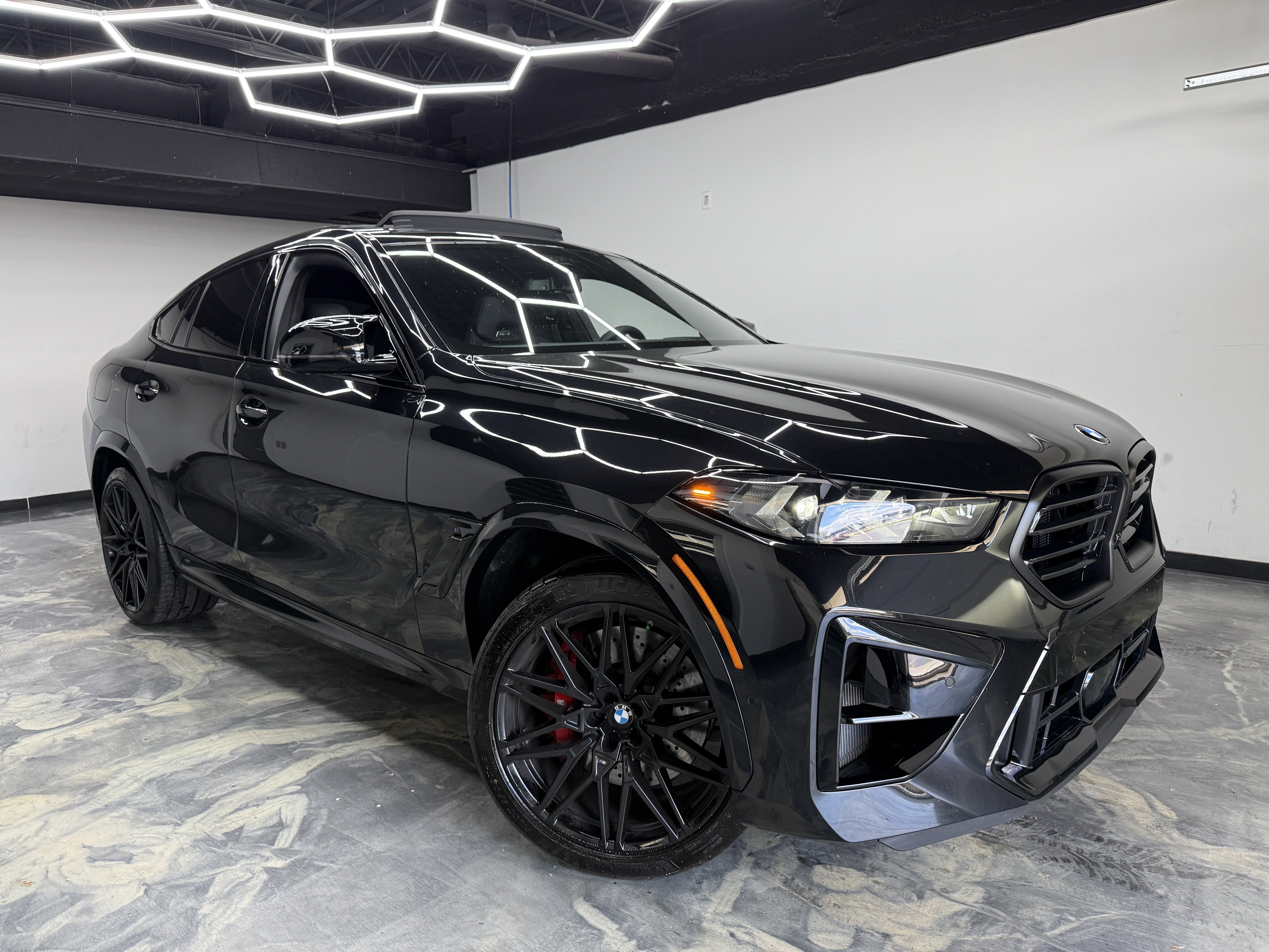 Used 2025 BMW X6 M Competition w/ Executive Package AWD/4WD image 6