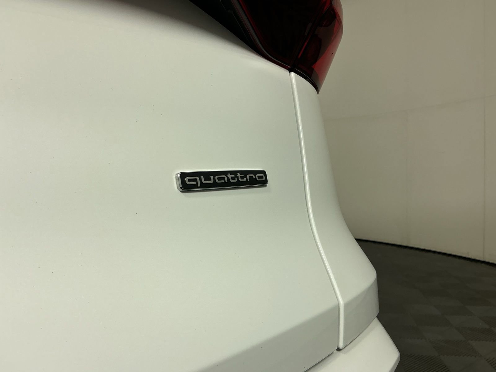 Used 2025 Audi Q5 Premium Plus w/ Premium Plus image 8