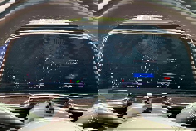 Used 2023 Cadillac Escalade Sport Platinum w/ LPO, ONYX Package image 20