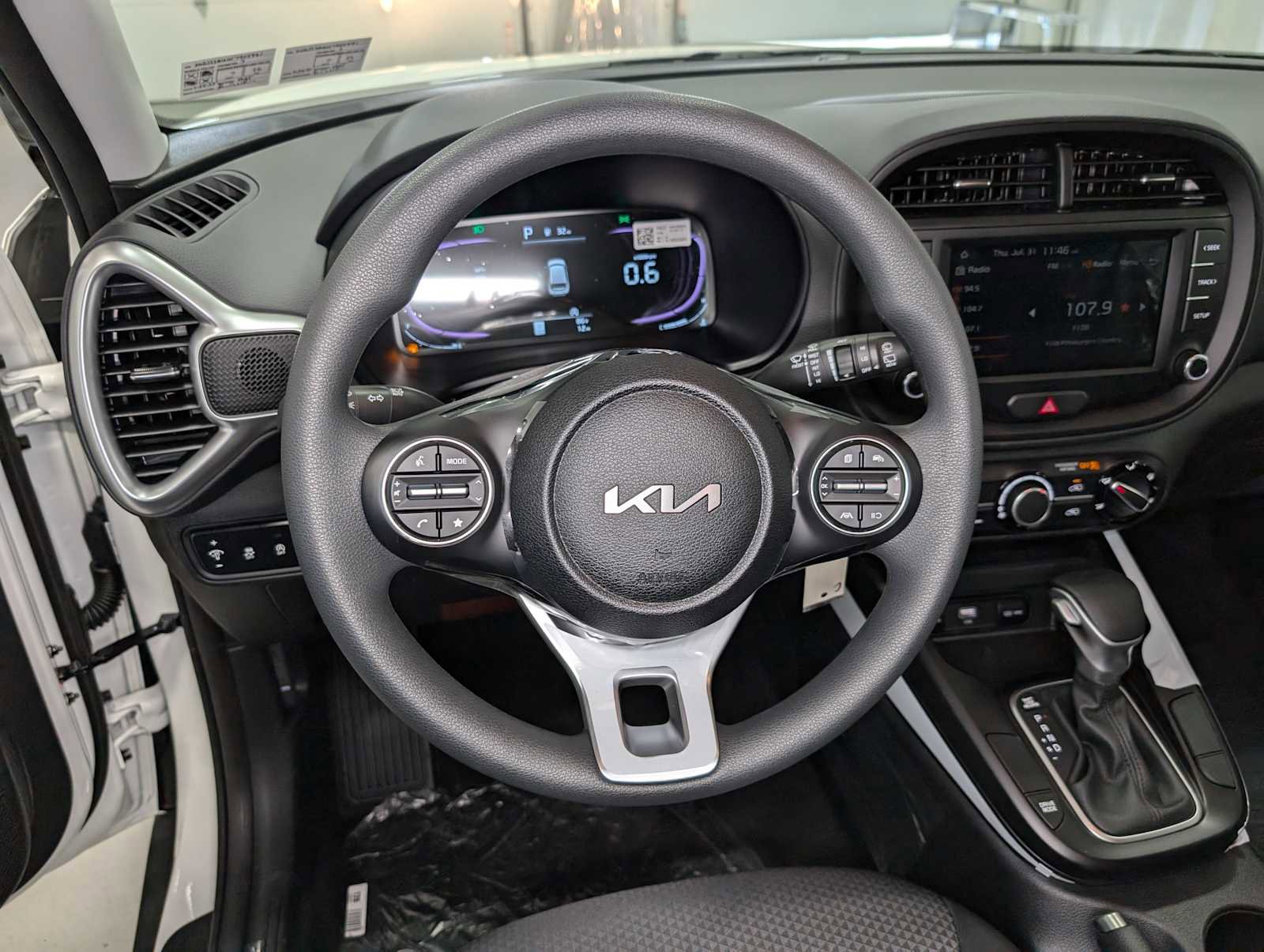 New 2025 Kia Soul LX image 28