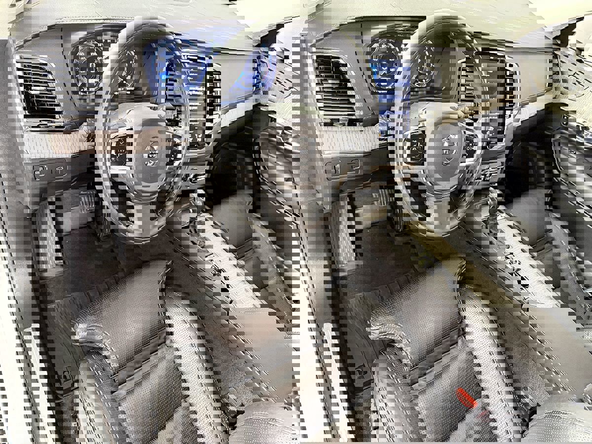 Used 2022 Volvo XC90 T6 Inscription w/ Advanced Package image 22