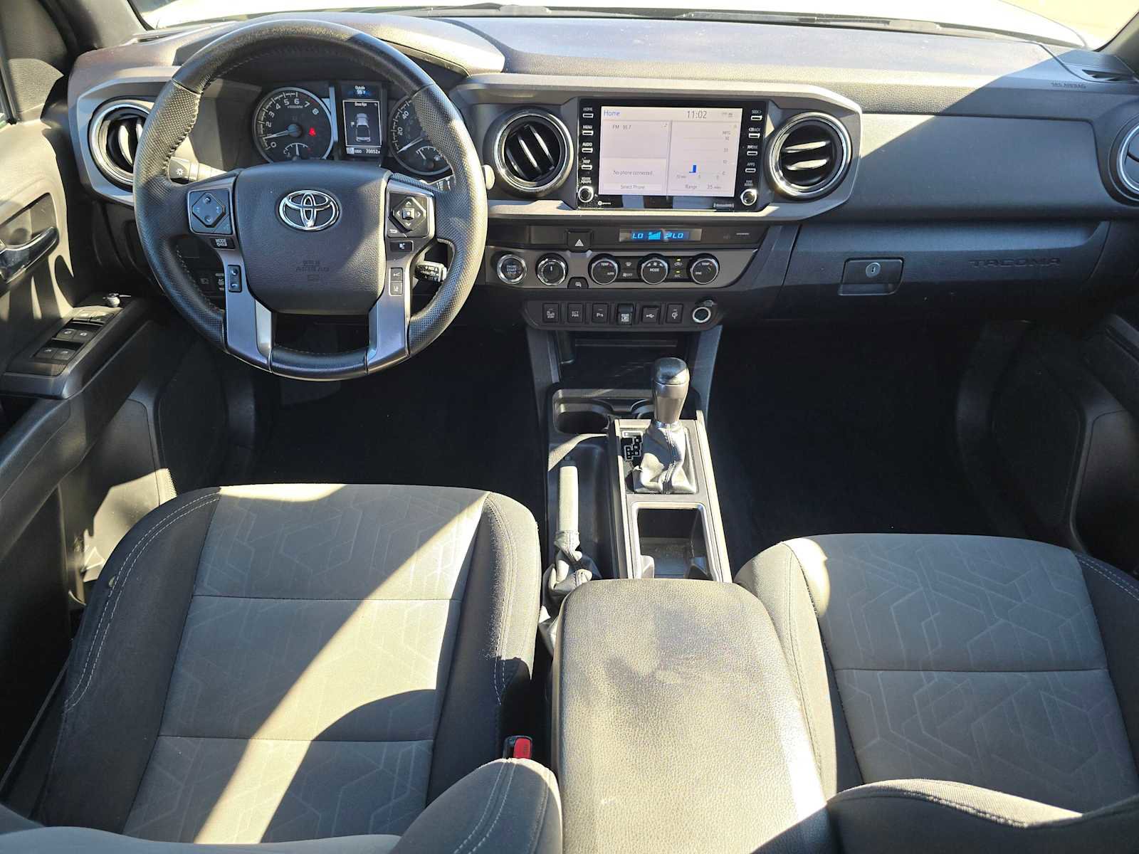 Used 2022 Toyota Tacoma TRD Off-Road image 18