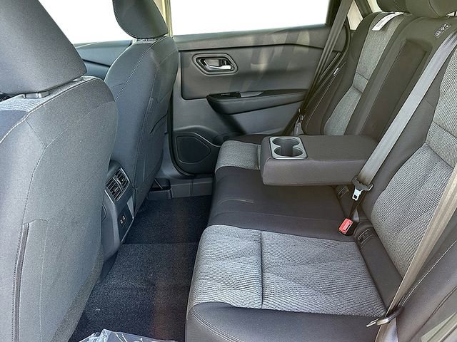 New 2026 Nissan Rogue SV w/ Cold Weather Package AWD/4WD image 28