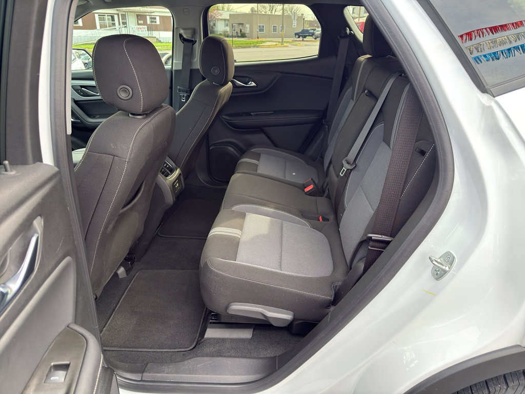 Used 2025 Chevrolet Blazer LT image 29